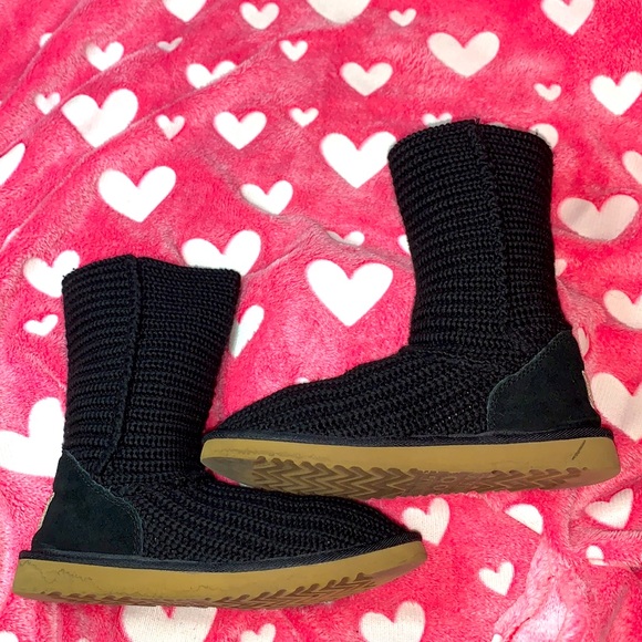 Authentic Knit Black UGG Boot Size 8 - Picture 7 of 12